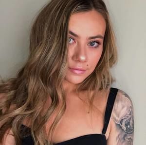 Meet your Posher, Hailey